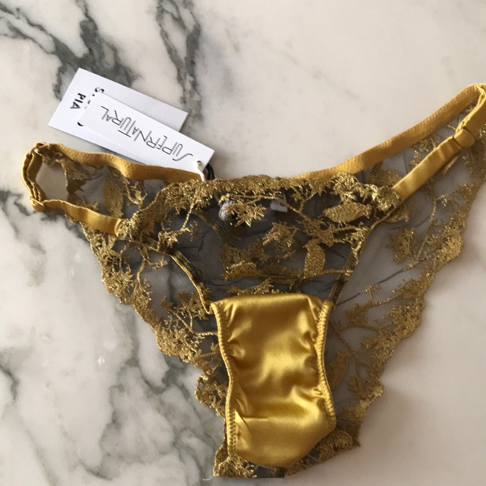 Studio Pia “Yuna Strap Knicker” x-small
